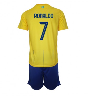 Al-Nassr Cristiano Ronaldo #7 Hemmakläder Barn 2023-24 Kortärmad (+ Korta byxor)